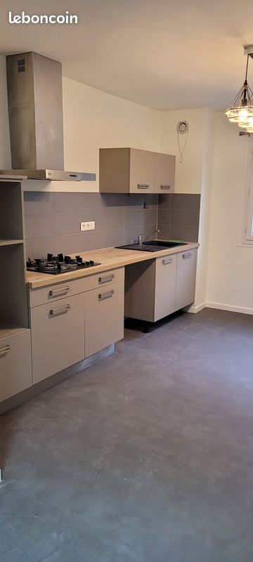 Appartement 3 pièces 70 m² · à La Ricamarie · 70 m² · 680 €/mois