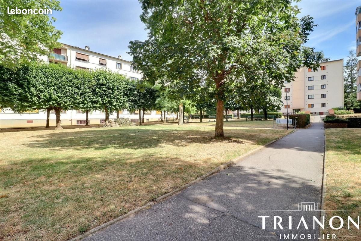 Appartement 4 pièces 66 m² · à Les Clayes-sous-Bois · 66 m² · 199 000 €