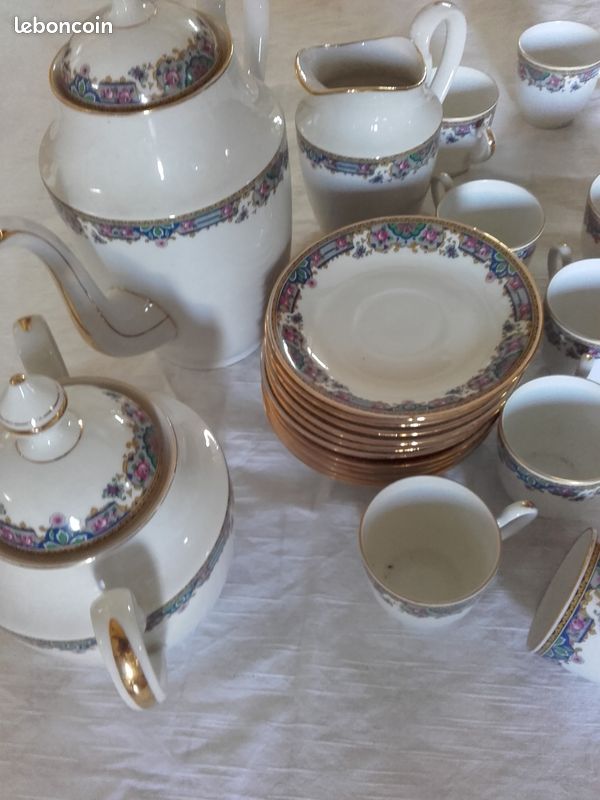 Service a café en porcelaine - Arts de la table