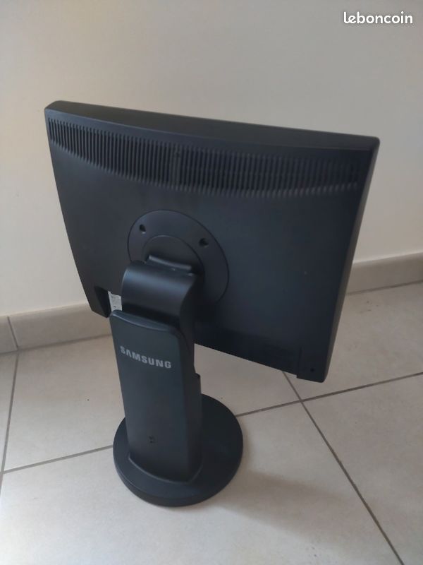 Écran moniteur Samsung 17 pouces (image 2)