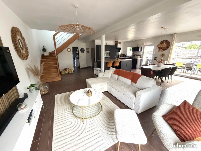 Maison 7 pièces 139 m² · à Tonquédec · 139 m² · 279 900 €