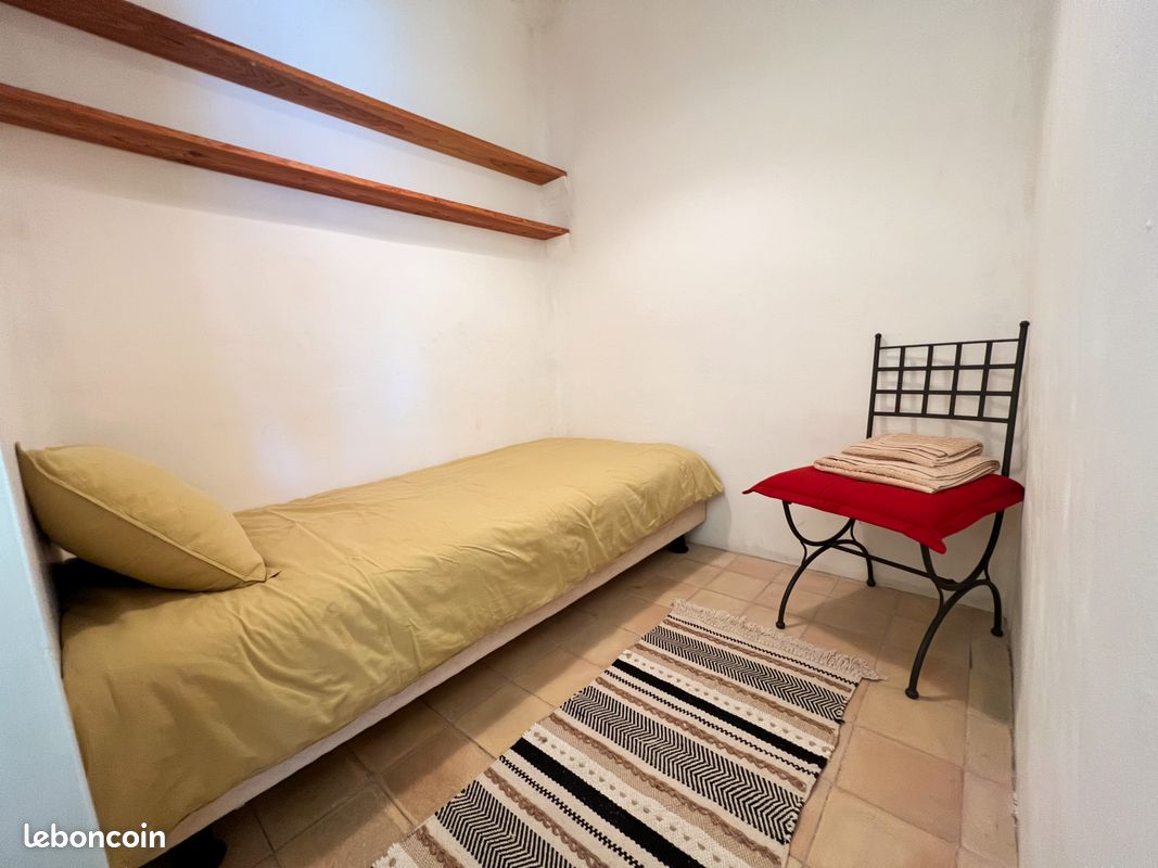Gîte 3 personnes avec piscine en bordure des Cévennes (image 10)
