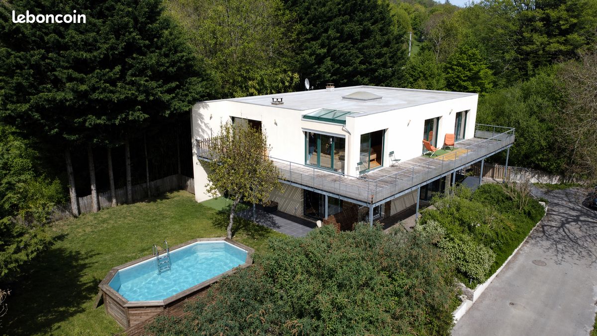 Maison 10 pièces 245 m² · à Baume-les-Dames · 245 m² · 350 000 €