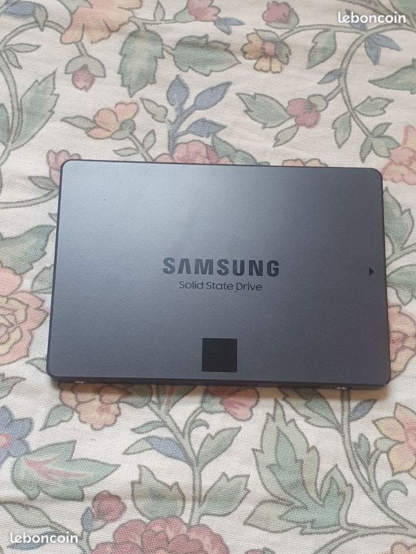 Disque Dur SSD Samsung 870 QVO 1Tb, Etat Correcte (image 1)