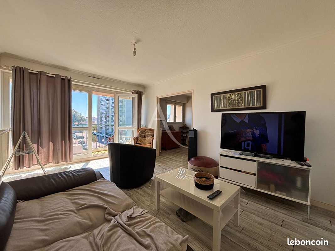 Appartement 3 pièces 80 m² · à La Roche-sur-Yon · 80 m² · 118 400 €