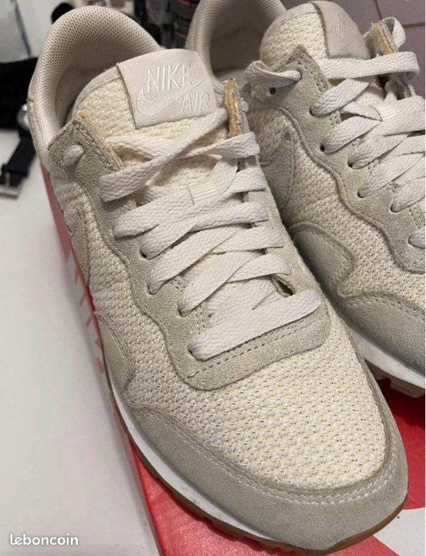 Basket Nike crème (image 3)