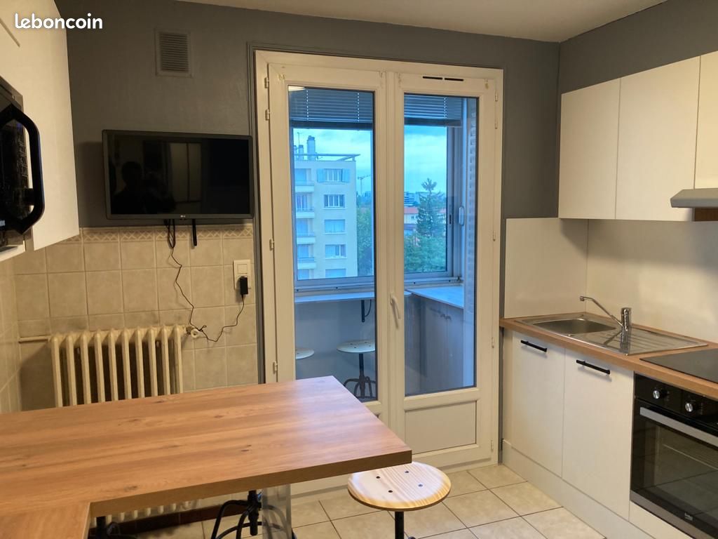 Appartement 4 pièces 70 m² · à Villeurbanne · 70 m² · 475 €/mois