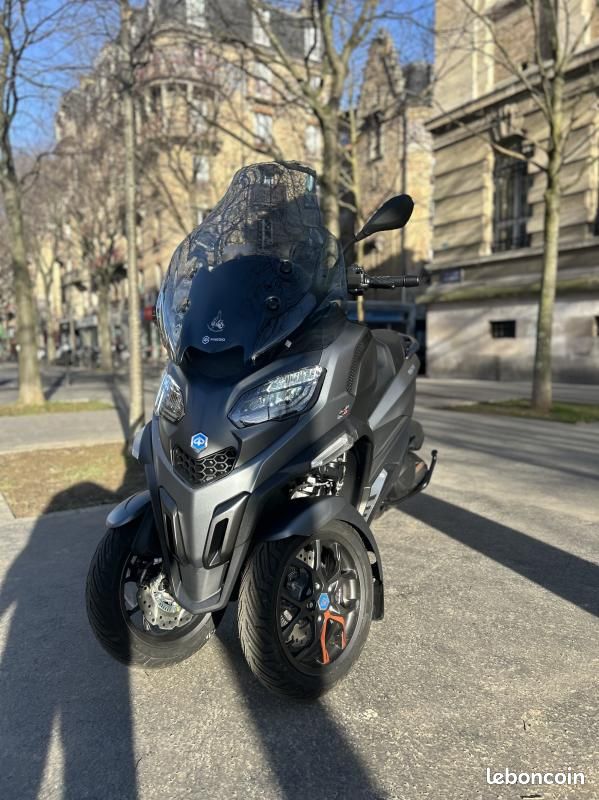 Piaggio MP3 530 HPE EXCLUSIVE GARANTIE 5 ANS LEASING NEUF (image 1)