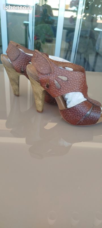 Sandales en cuir Soft Walk. T37. Neuves (image 1)