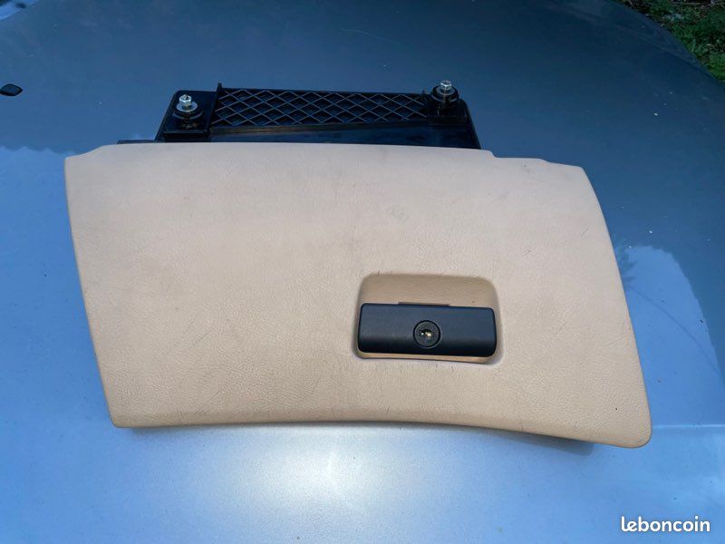 5243290 Saab 9-5 Boîte à fusibles, 25,00