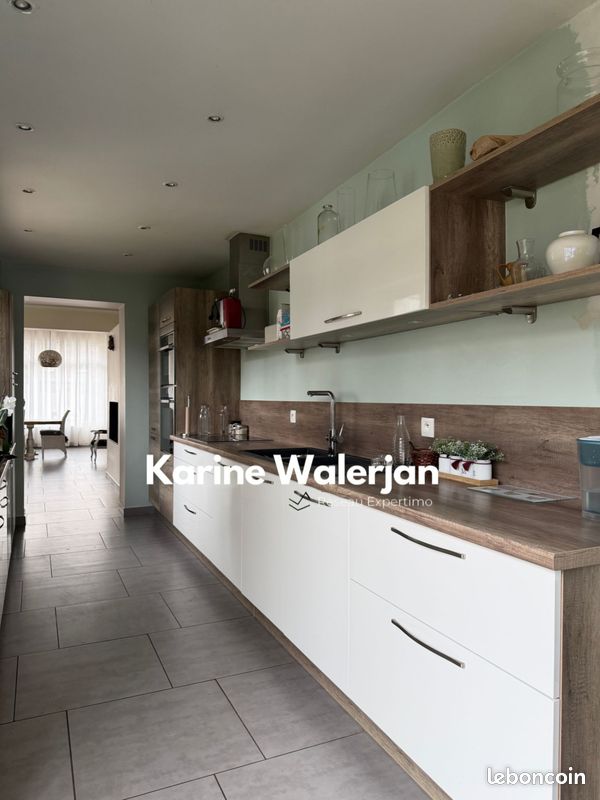 Maison 10 pièces 217 m² · à Courrières · 217 m² · 279 900 €