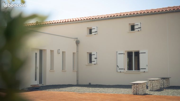 Maison neuve Lussant centre bourg