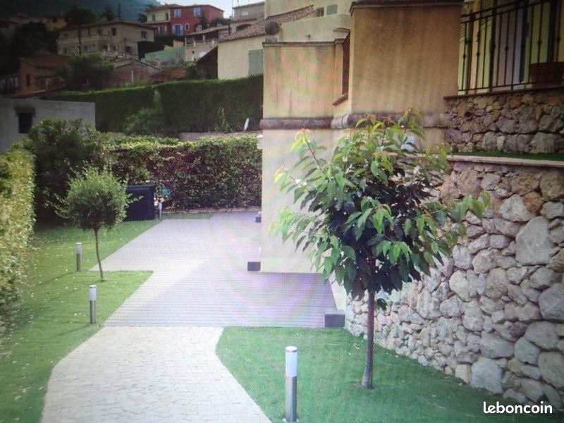 Maison 5 pièces 120 m² · à La Turbie · 120 m² · 2 850 €