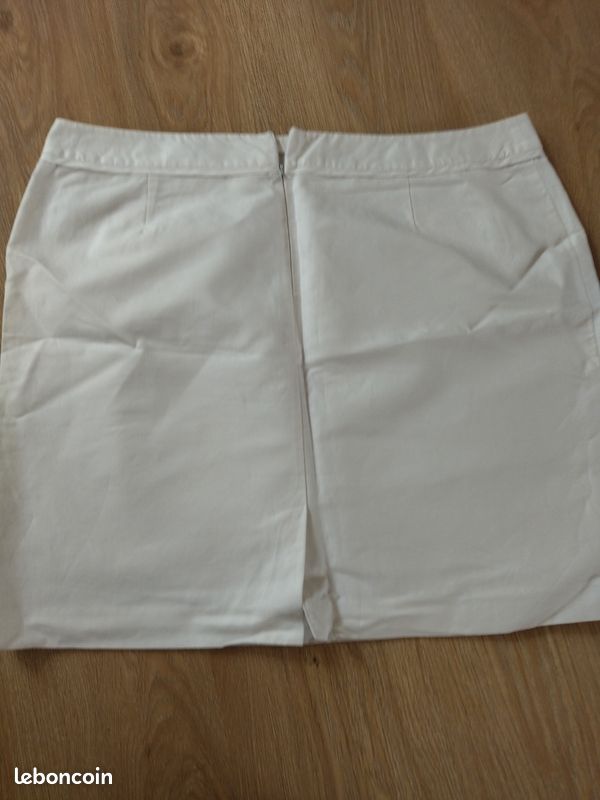 Jupe neuve doublée taille 50 (image 2)