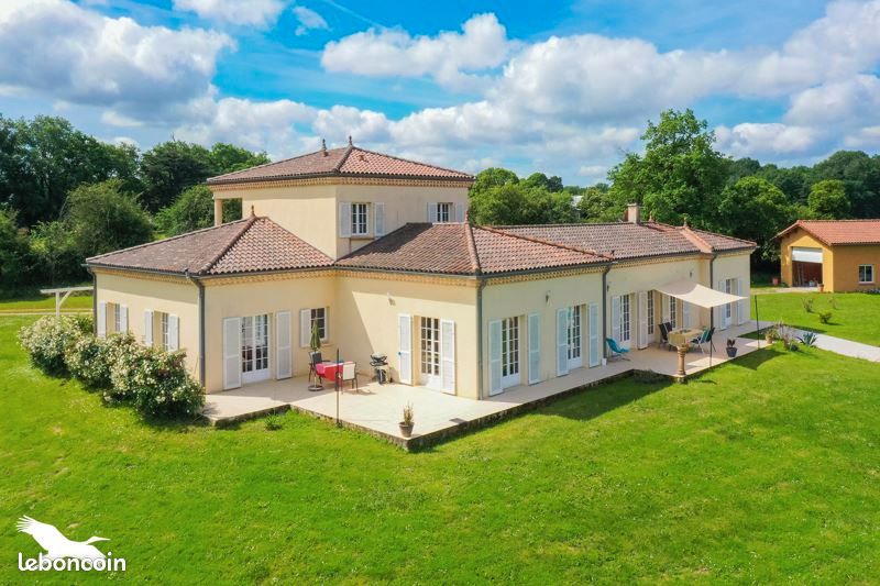 Maison 6 pièces 245 m² · à La Romieu · 245 m² · 589 000 €