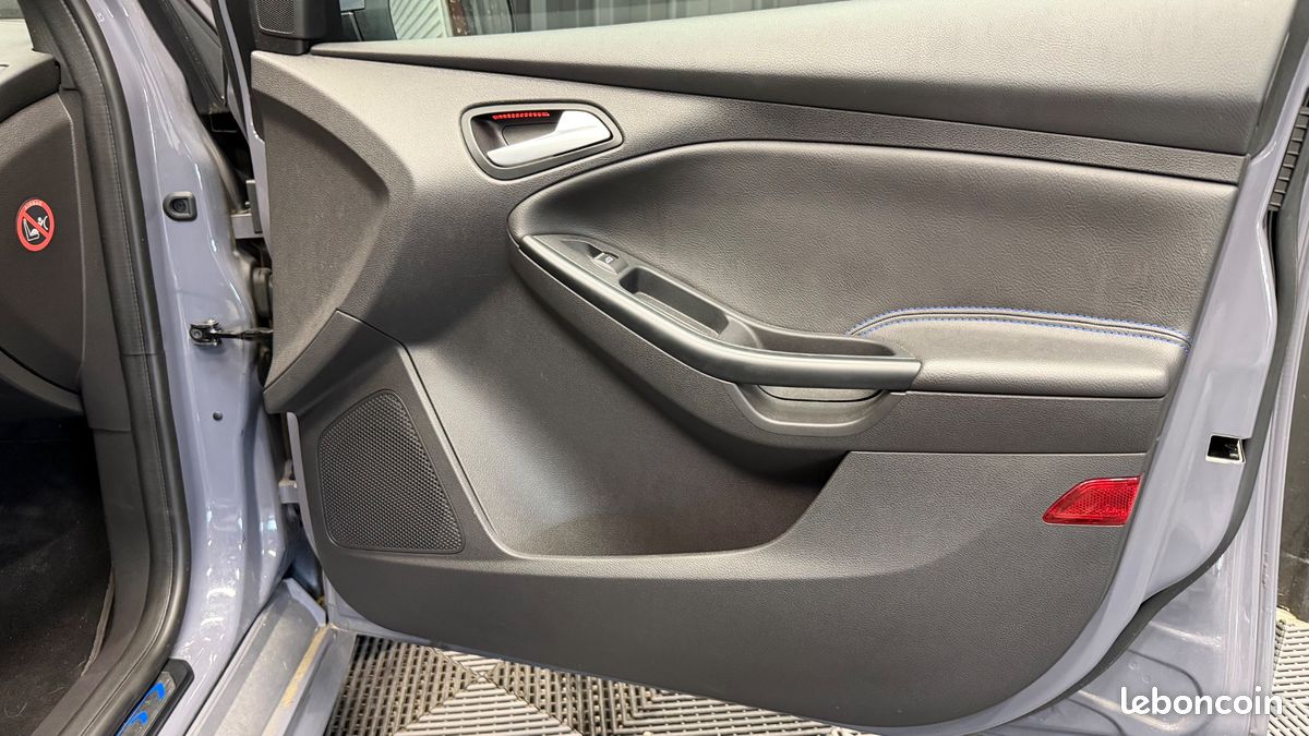 FORD FOCUS 2.3 ECOBOOST 350 RS 4X4 START-STOp (image 27)