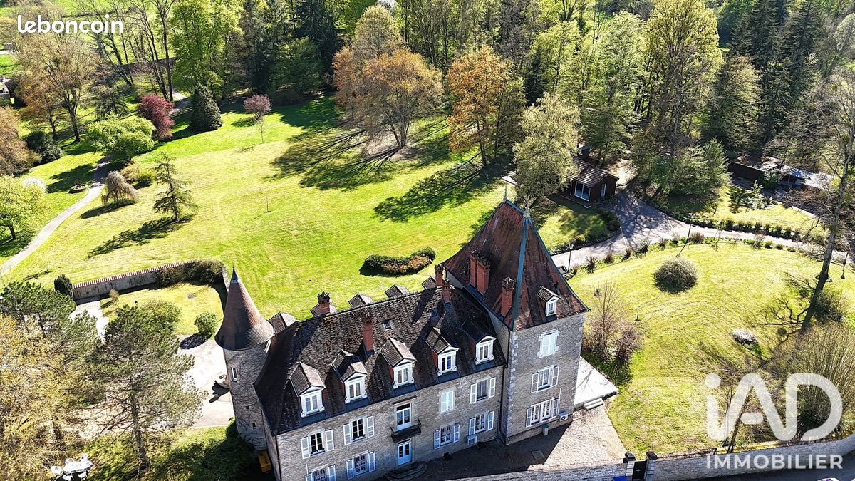 Maison 21 pièces 677 m² · à Pagney · 677 m² · 1 190 000 €
