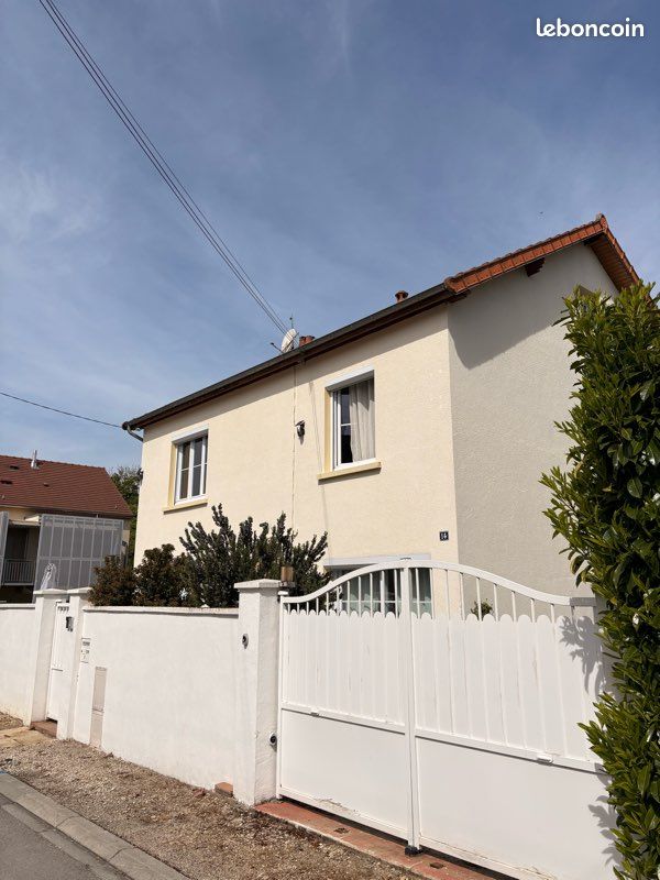 Maison 5 pièces 127 m² · à Saint-Julien-les-Villas · 127 m² · 280 000 €