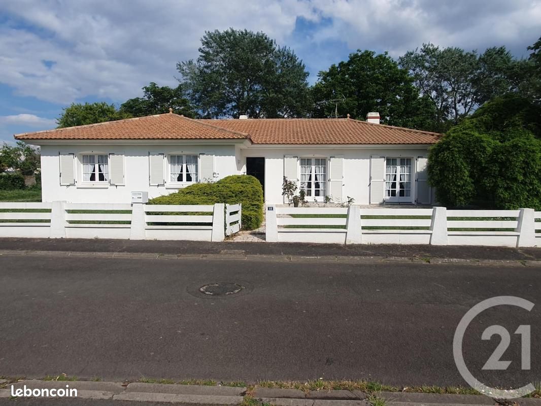 Maison 6 pièces 164 m² · à Soullans · 164 m² · 325 000 €