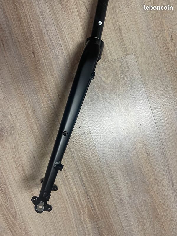 L'entretien d'une fourche de vélo de montagne, VTT suspension Photo