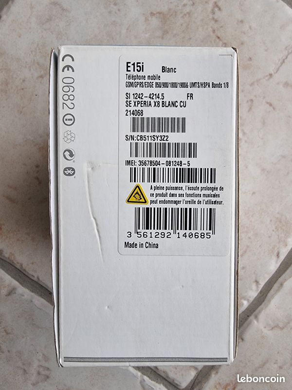 Téléphone Sony Ericsson XPERIA X8 neuf (image 5)
