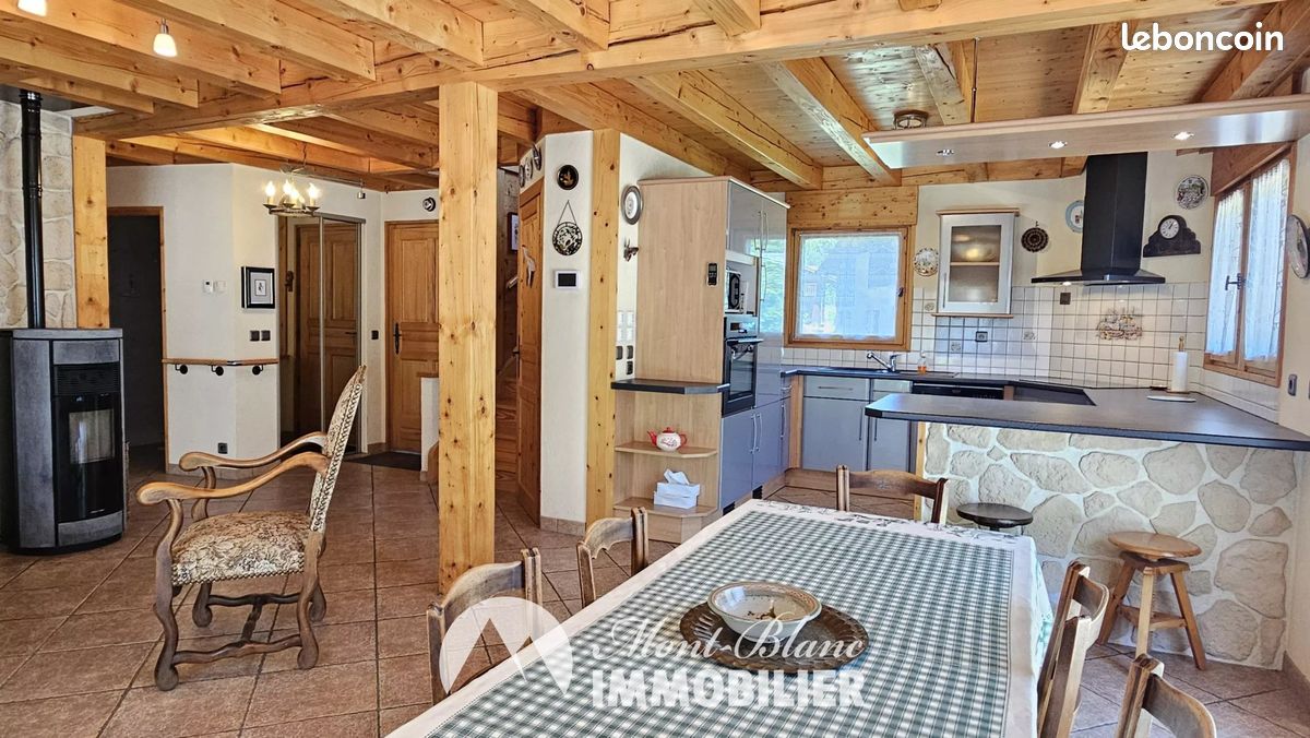 Maison 4 pièces 212 m² · aux Contamines-Montjoie · 212 m² · 899 000 €