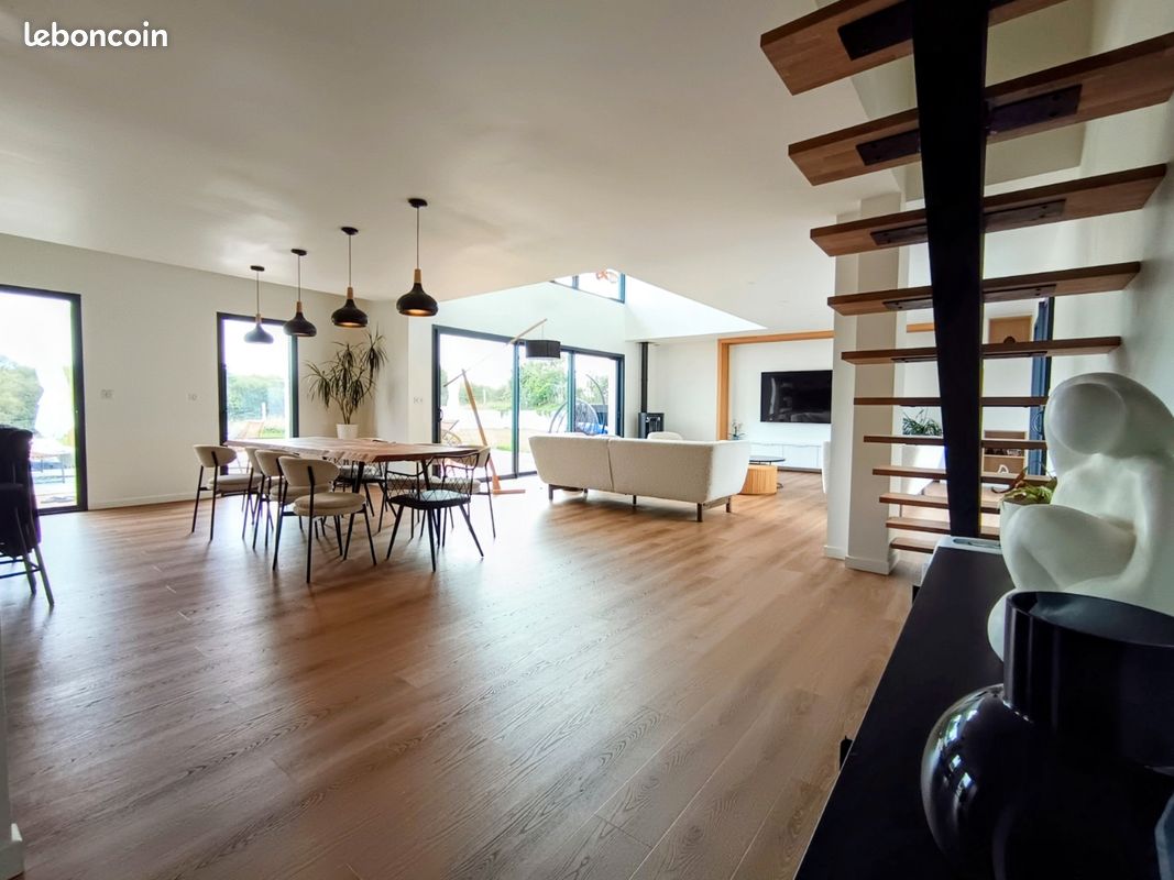 Maison 5 pièces 203 m² · à Arbonne · 203 m² · 15 500 001 €