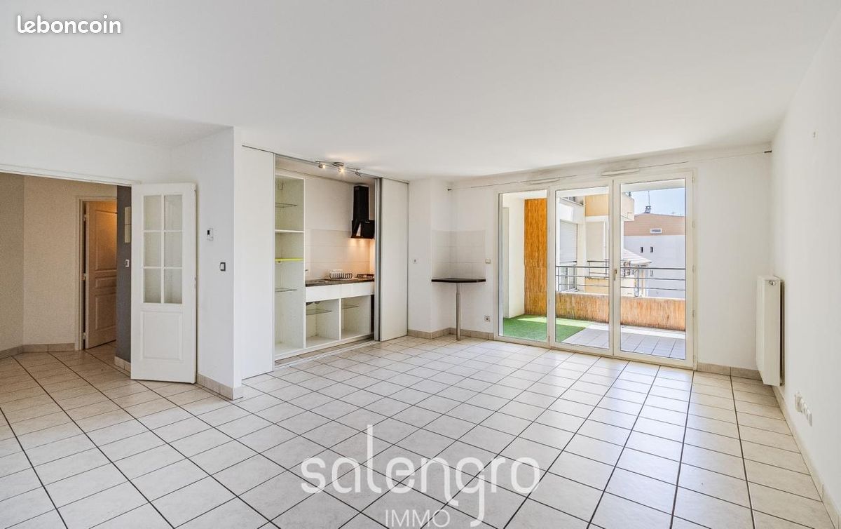 Appartement 2 pièces 60 m² · à Villeurbanne · 60 m² · 180 000 €
