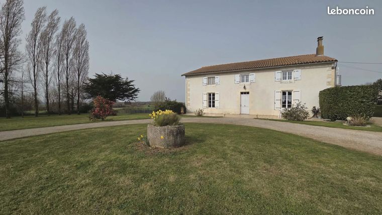 Propriété 7 pièces 268 m²