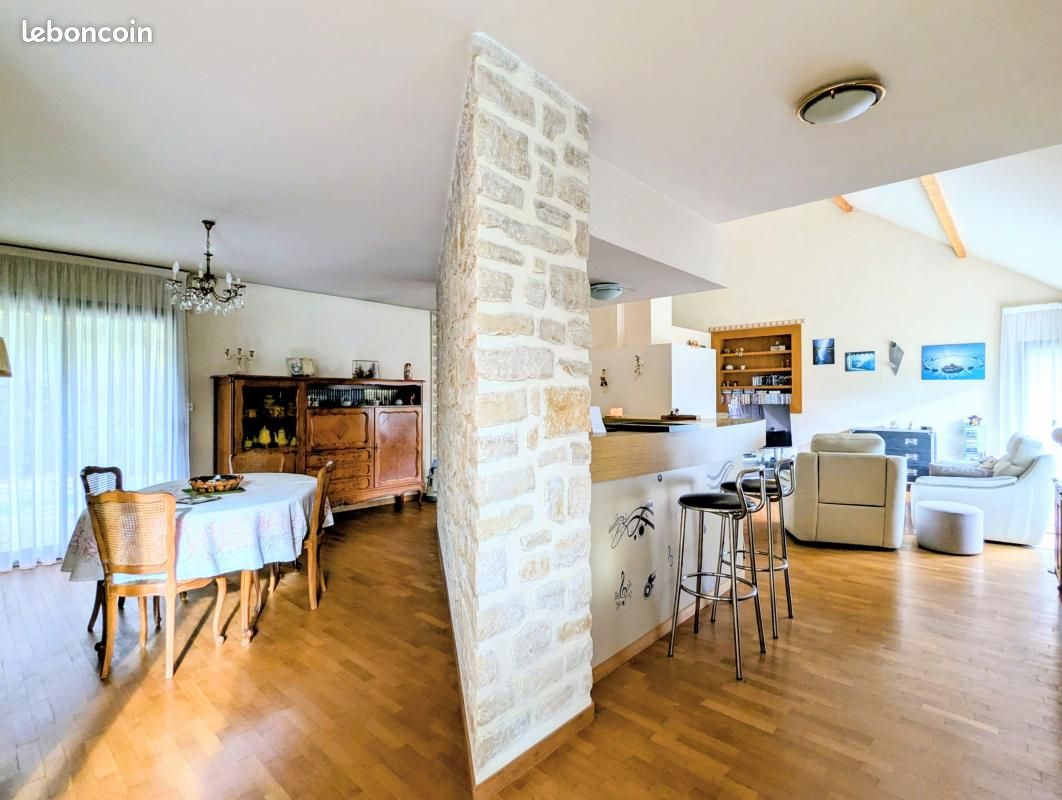 Maison 7 pièces 203 m² (image 8)