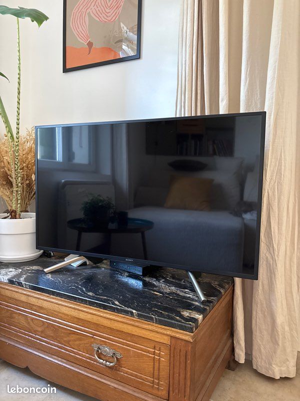 Sony smart tv 43´ très bon état téléviseur (image 1)