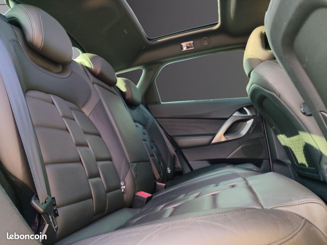 DS DS5 Hybrid 4x4 ETG6 Sport Chic - Caméra de Recul - Palettes au volant - Clim Bizone - Garantie 12 Mois (image 12)