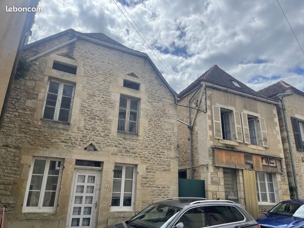 Maison 7 pièces 300 m²