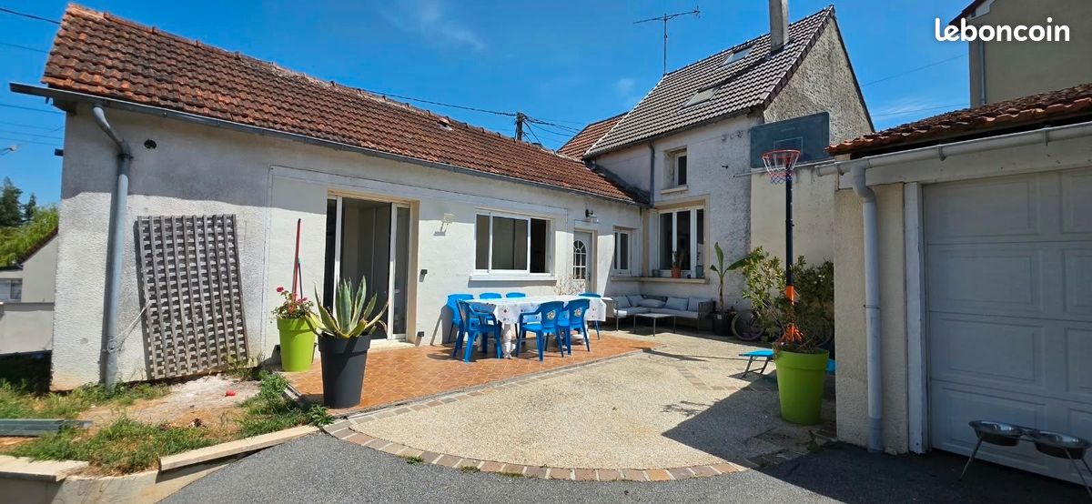 Maison 5 pièces 125 m² · au Mérévillois · 125 m² · 225 000 €