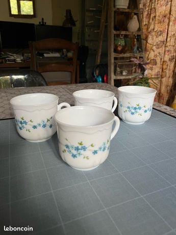Lot De 2 Grandes Tasses Vintage ARCOPAL MYOSOTIS VERONICA - Bleu, Motif Fleur