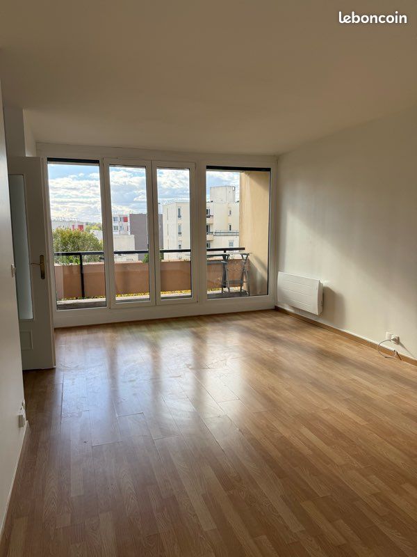 Appartement 4 pièces 94 m² · à Montigny-le-Bretonneux · 94 m² · 1 793 €/mois