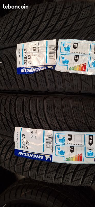 2 Pneus Michelin 225.45.19.96V Alpin5 neuf (image 2)