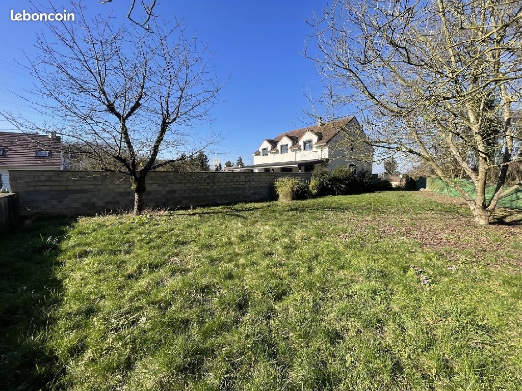 Terrain 590 m² Villeparisis · 184 000 €