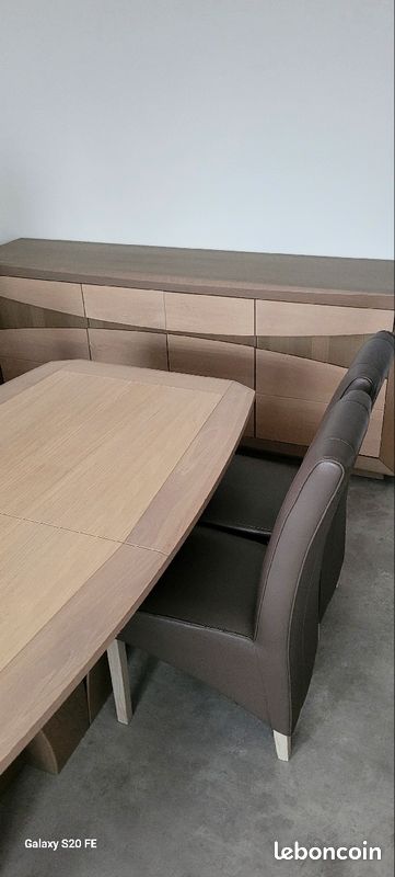 Salle à manger complète avec meuble de télé (image 2)
