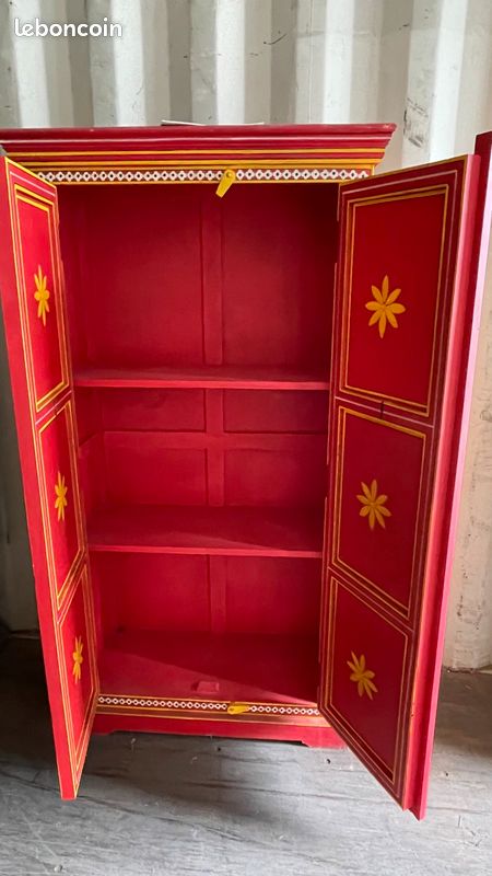 Armoire rouge en manguier (image 2)