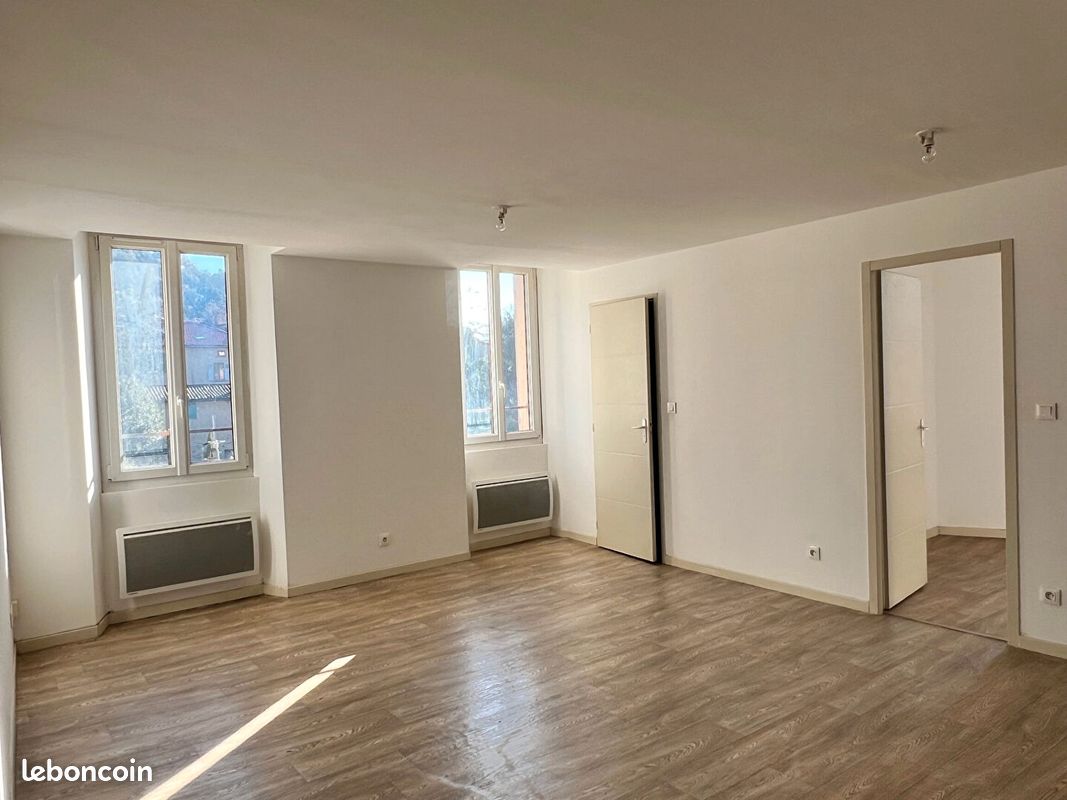 Appartement 2 pièces 36 m² · à Méounes-lès-Montrieux · 36 m² · 639 €/mois