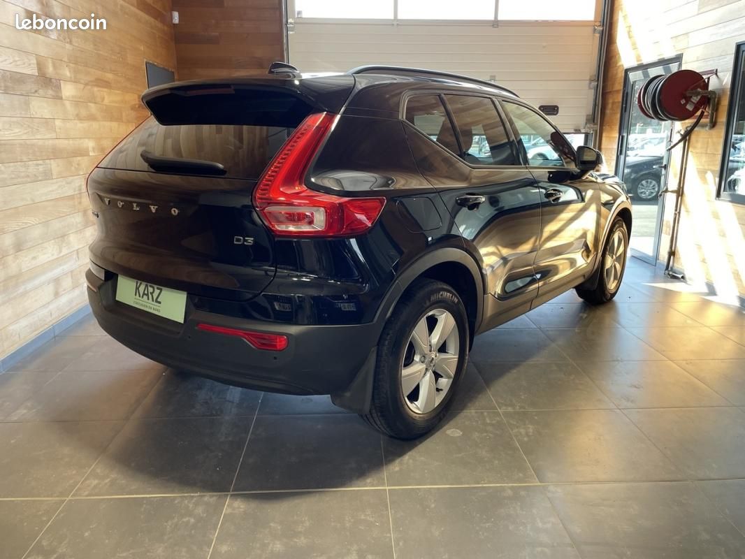 Volvo XC40 D3 150CH GEARTRONIC 8 MOMENTUM (image 4)