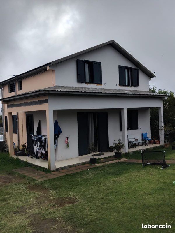 Maison 4 pièces 90 m² · au Tampon · 90 m² · 155 000 €