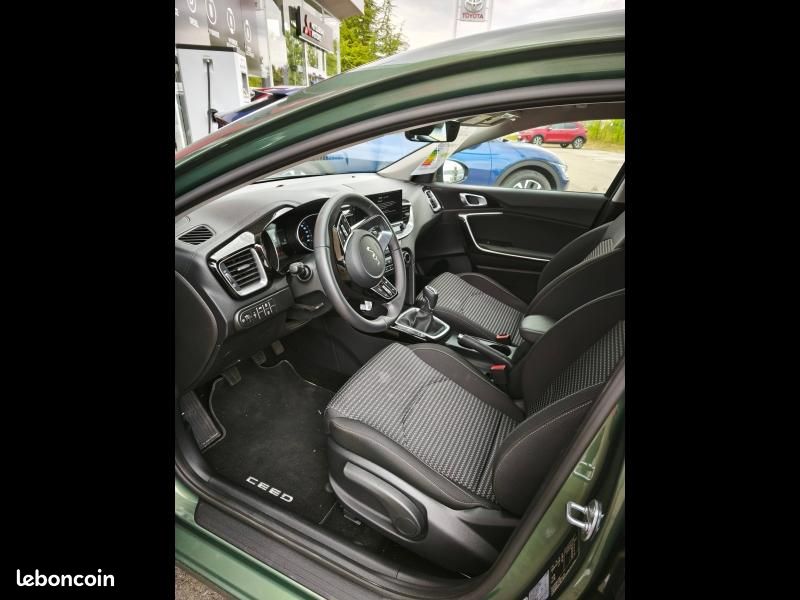 Kia Ceed 1.0 T-GDi 100ch Active MY25 (image 10)
