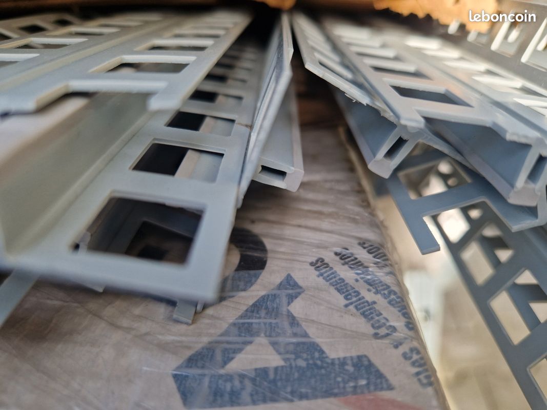 Profilé baguette finition carrelage aluminium pvc laiton inox (image 3)