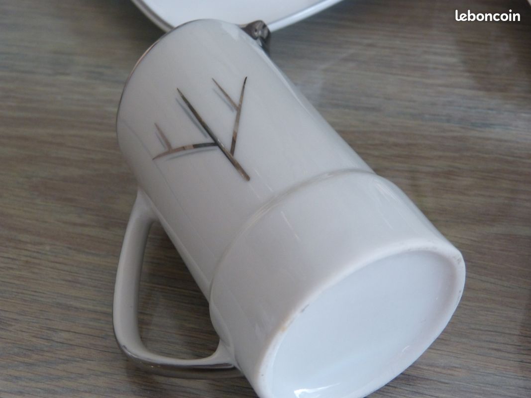 Service à café en porcelaine, 6 tasses et sous tasses (image 8)
