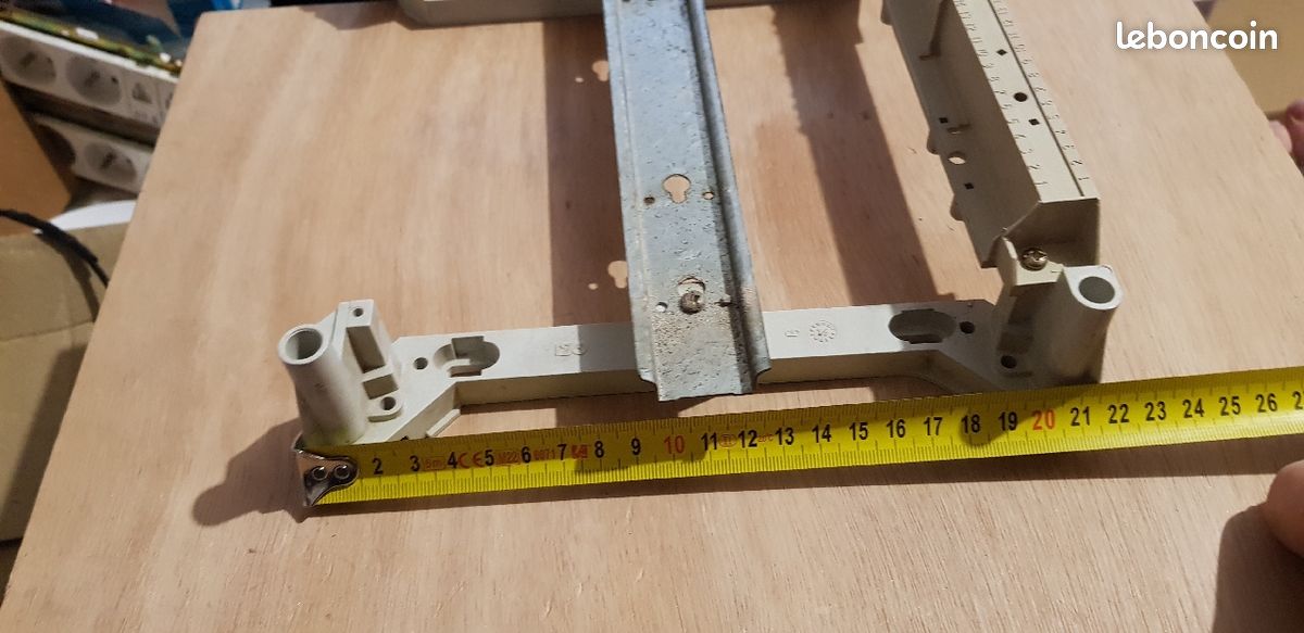 Coffret chassis 13 modules DIN sans habillage sans plastrons occasion (image 8)
