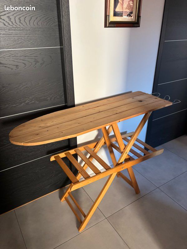 Table en bois pliante style scandinave année 70 - Ameublement Table en bois pliante style scandinave année 70 - Ameublement