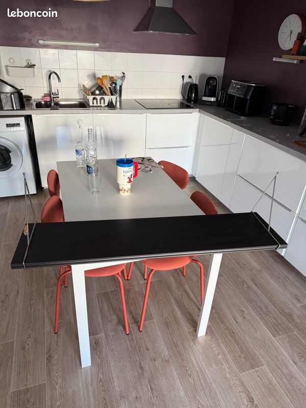Étagère murale IKEA (image 1)