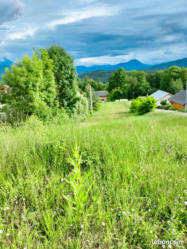 Terrains entièrement viabilisés à 2 km plage Lac de Serre-Ponçon 05230 CHORGES · 120 000 €